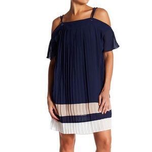 Endless Rose Cold Shoulder Chiffon M